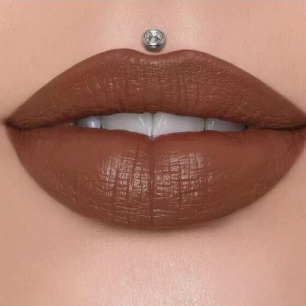 NIB Jeffree Star "Plastic Surgery" Rich Med-Brown Lipstick